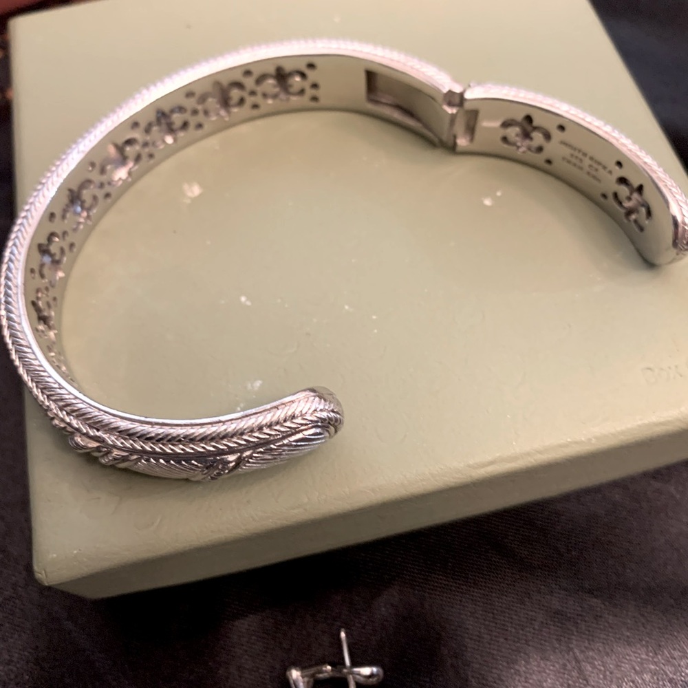 Judith Ripka bangle bracelet authentic